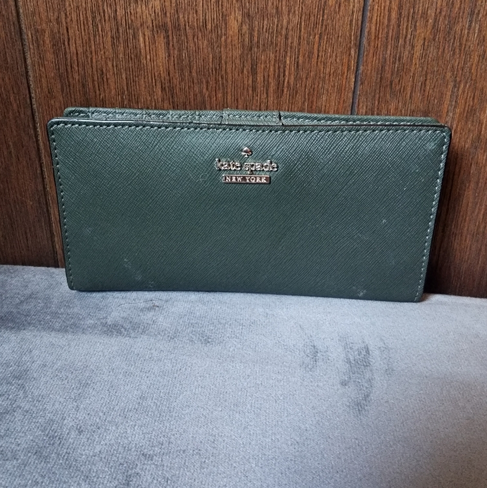 Kate Spade hunter green wallet